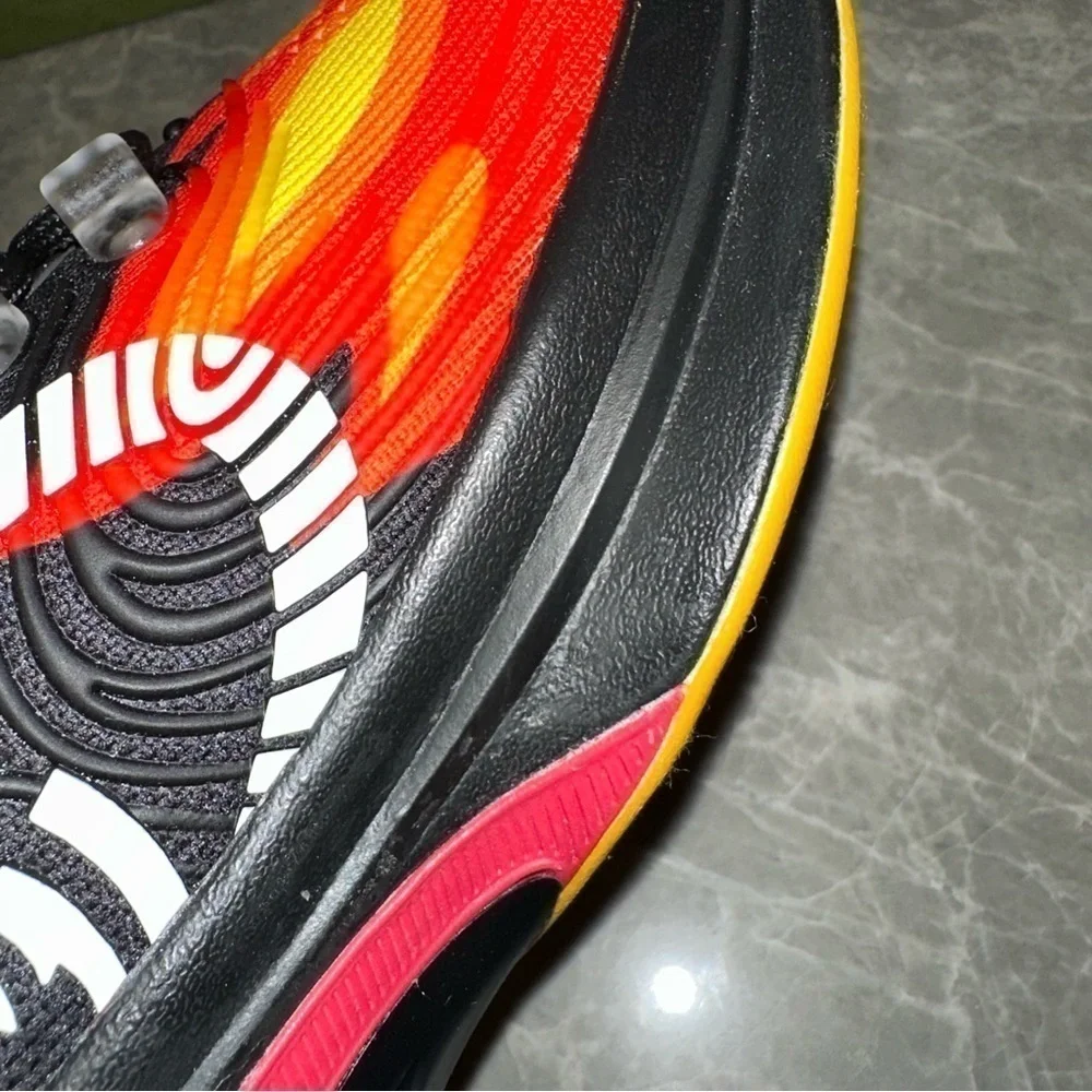 New Size 10 Gucci Run Sneaker Black Flame